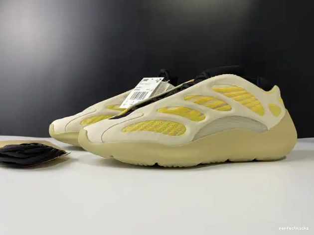ADIDAS YEEZY 700 SRPHYM